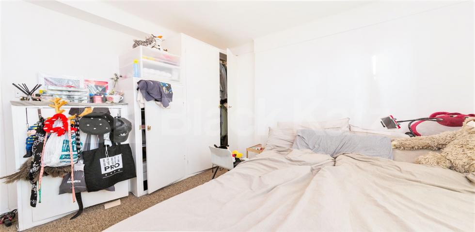 			2 Bedroom, 1 bath, 1 reception Flat			 The Grampians, Shepherds Bush Road, SHEPHERDS BUSH